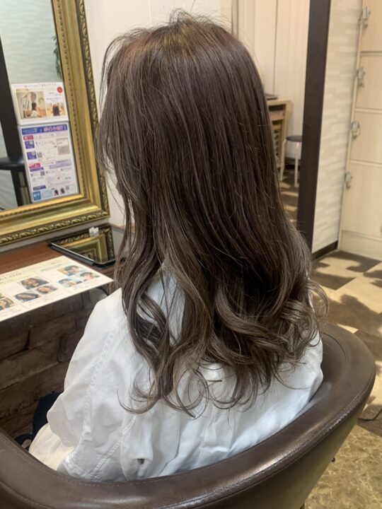 ピンクベージュ ハイライト 美容室wiz 美容院 ヘアサロン